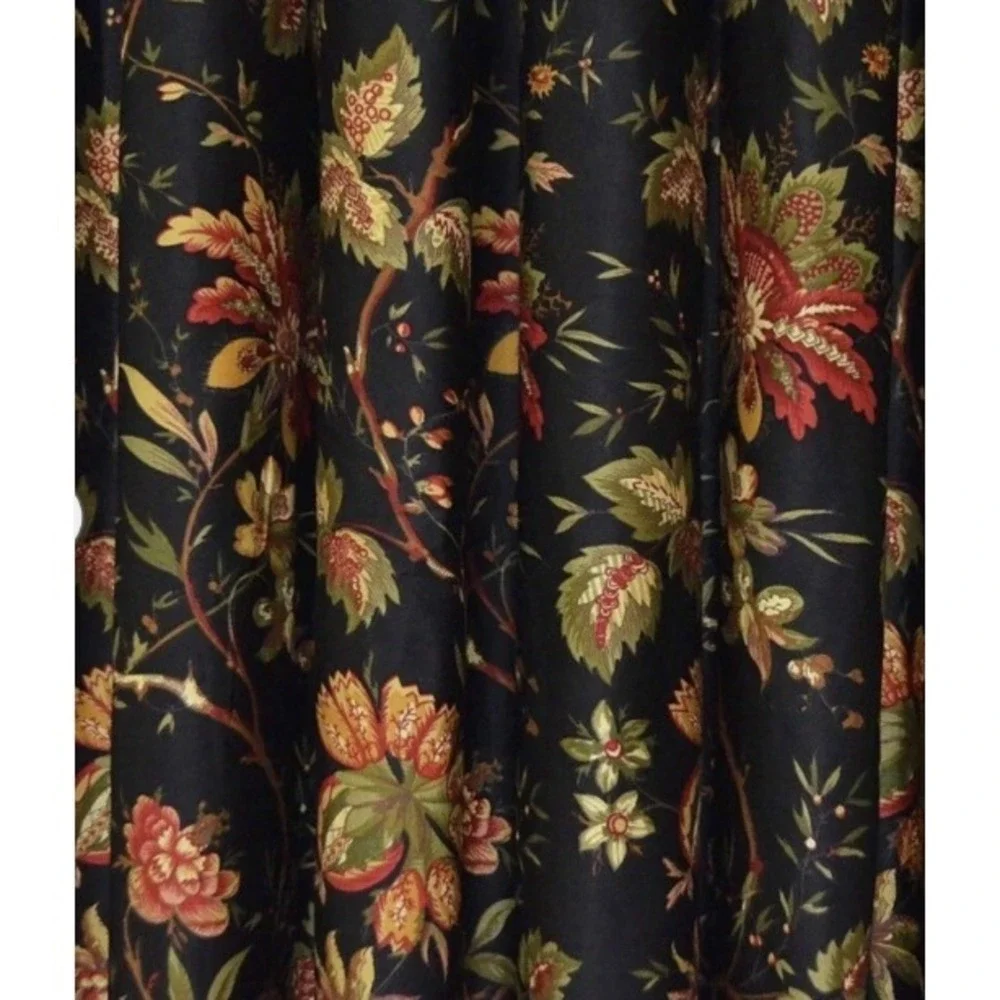 Waverly Felicite Noir Scallop Valance W/ Trim Black Floral 48